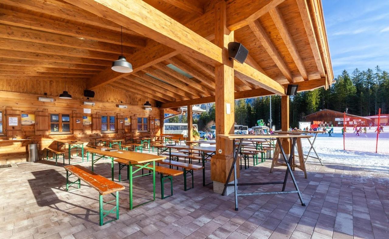 Alpengasthof Goetschenalm ビショフスヴィーゼン エクステリア 写真